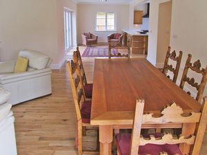 Photo 25- click for photo gallery